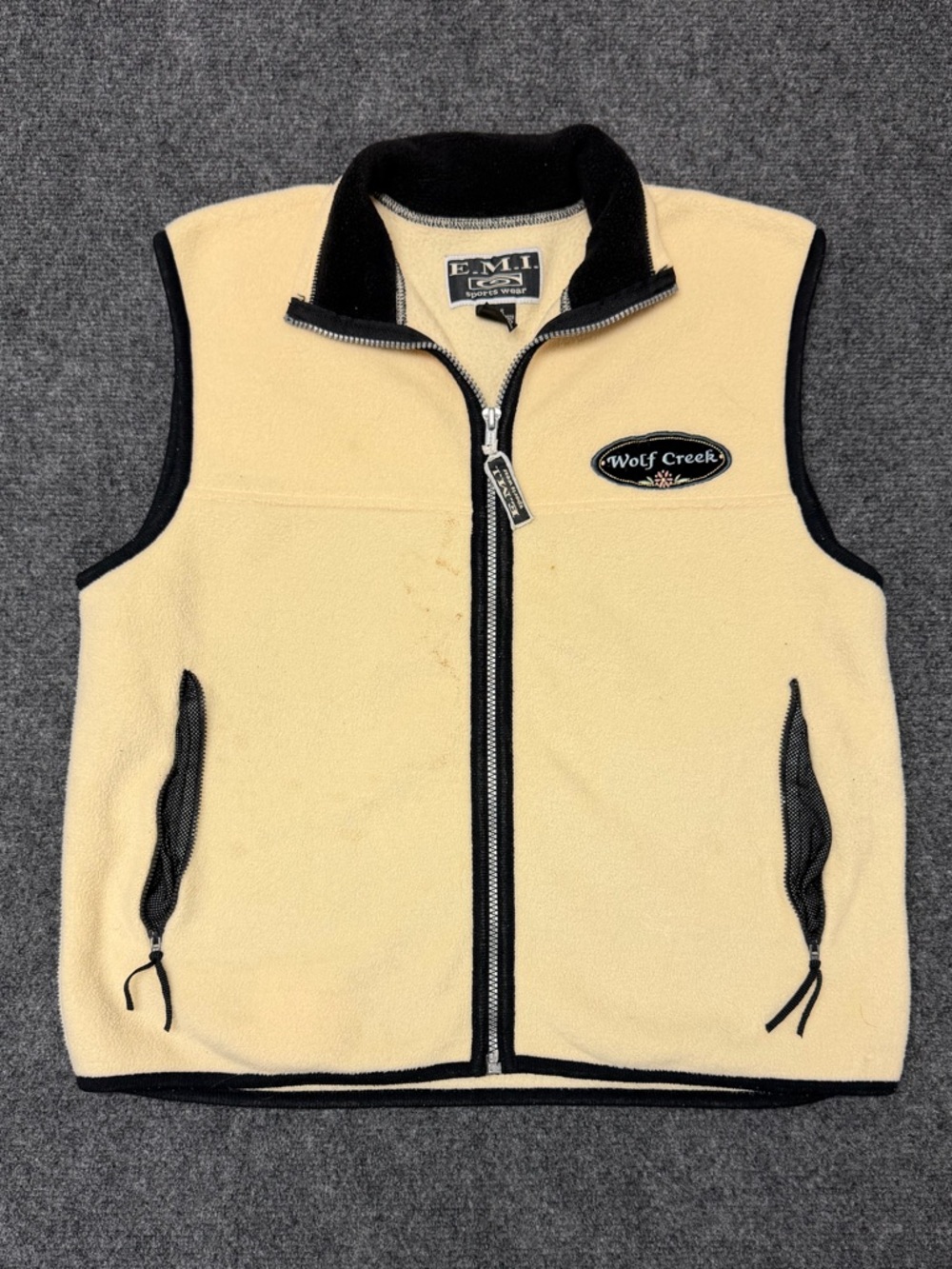 Vintage 1990s cream color fleece zip up vest